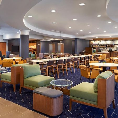 Courtyard By Marriott Toronto Маркем Екстер'єр фото