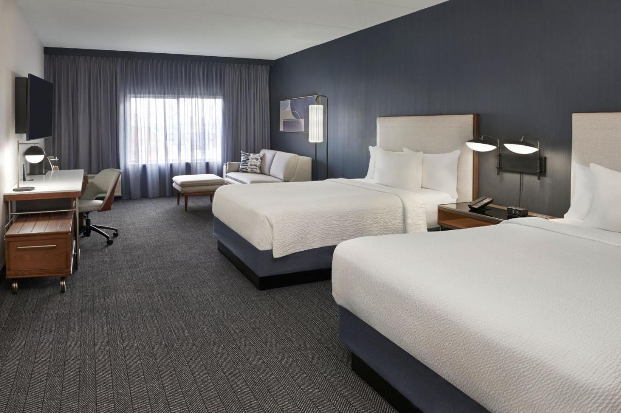 Courtyard By Marriott Toronto Маркем Екстер'єр фото