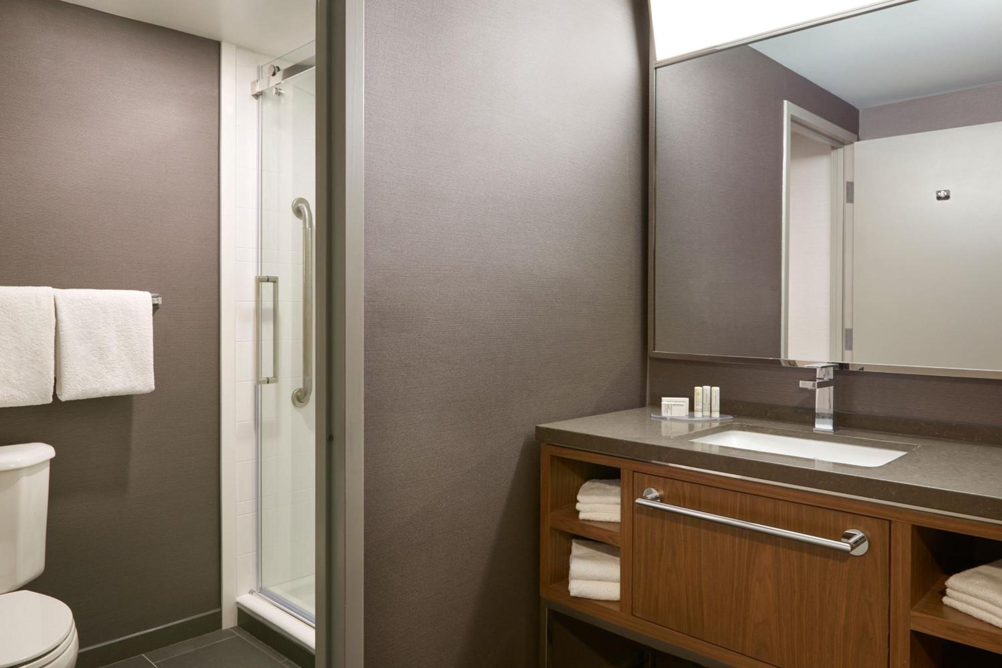Courtyard By Marriott Toronto Маркем Екстер'єр фото