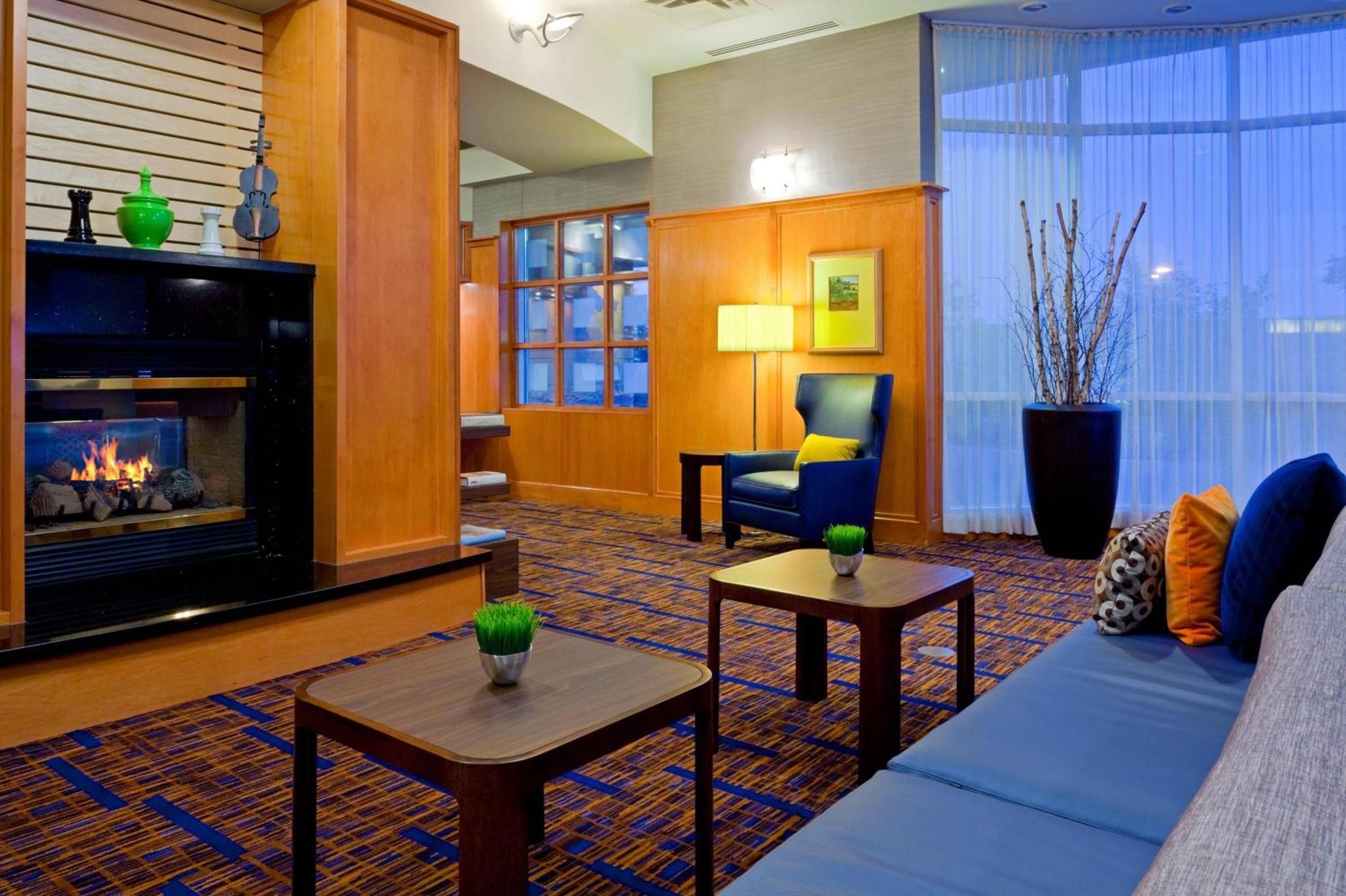 Courtyard By Marriott Toronto Маркем Екстер'єр фото